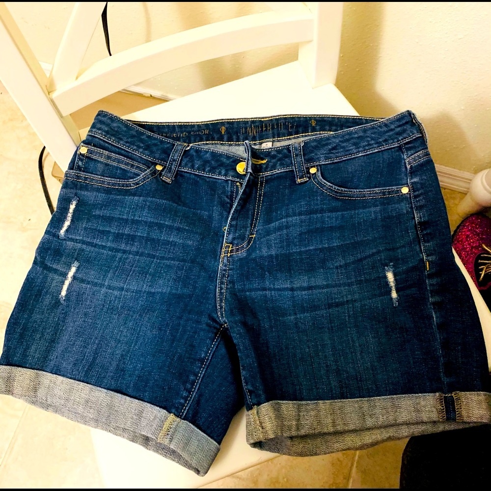 Jennifer Lopez boyfriend shorts